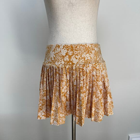 LAURA ASHLEY Women's Floral  Pleated Tennis Skirt Size M - Picture 1 of 7